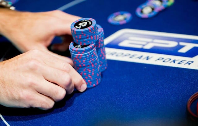 Những đánh giá sử dụng Stack To Pot Ratio trong poker như thế nào?